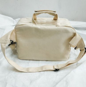     Baoding Baigou Xincheng Pomelo Bag Factory 8102#/OW -  