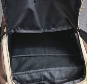   Baoding Baigou Xincheng Pomelo Bag Factory 8303#/YE -  