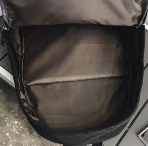   Baoding Baigou Xincheng Pomelo Bag Factory 8190#/BK -  