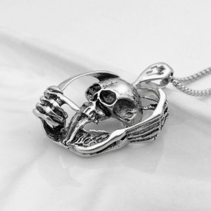  , Casting Skull Devil Claw Pendant -  ,