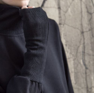            Dongguan Yilinuoshi Clothing Co., Ltd 1052/BK -  