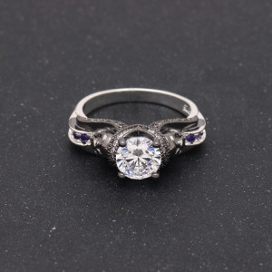  Women's Skull Ring - 