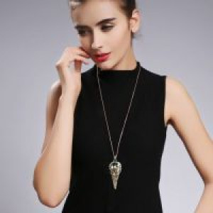  Halloween Punk Skull Victoria Darkness Raven Crow Bird Talon Pendant Necklace Jewelry D2R21C International ND16720 -  