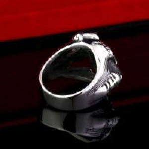  Steel soldier new arrival 316l stainless steel dragon claw skull ring vintage personality titanium s International BR-Q009 -  