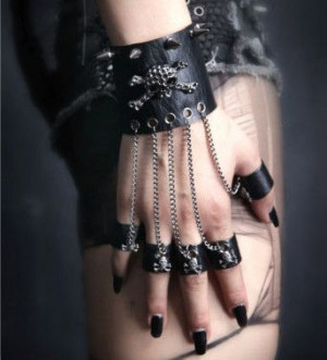  Spike Knuckle Bracelet - 