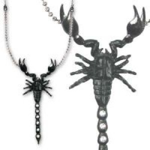    Venom: The Scorpion's Tale (Pendant) -  1