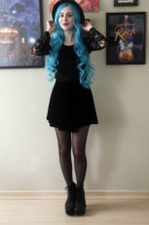      Manic Panic Bad Boy Blue Amplified -  5