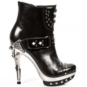  NOMADA NEGRO PLAT ACERO PUNK PIRAMID T RECICLE - 