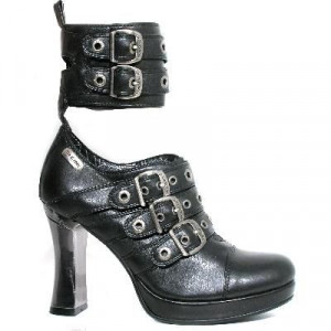  BOX NEGRO, PLATORMA TACON GOTH ACERO - 