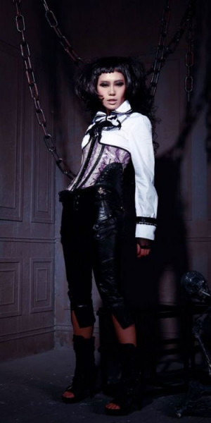    underbust corset /   - 