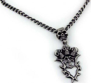  Necklace Pewter With Four Skulls - 