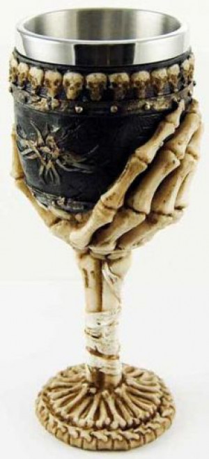 Кубок Goblet Skull Hand - Изображение