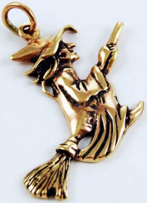  Pendant Bronze Witch - 