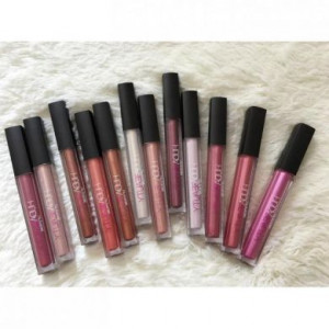   16   Red hot 16-color lip glaze set box Shenzhen Caijihui Information Technology AL-610494657824 -  