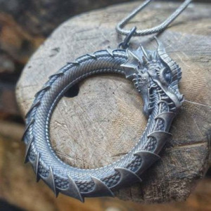 Ouroboros Pendant Yiwu Haiyi Electronic Commerce Co., Ltd. X-01 -  