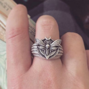  Skull head moth ring Yiwu Hecheng Jewelry Strength Supplier R1097 -  