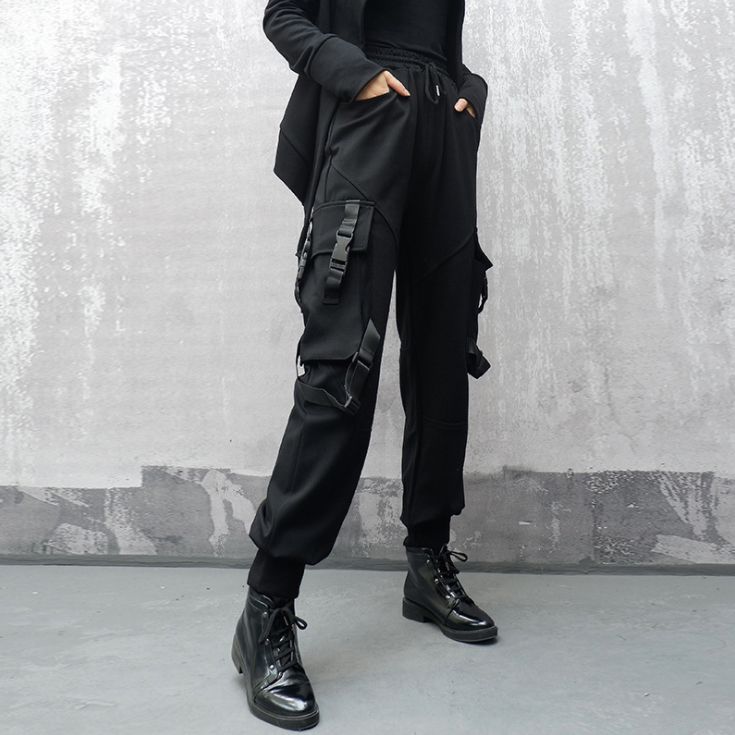        Dongguan Yilinuoshi Clothing Co., Ltd 1066/BK  3