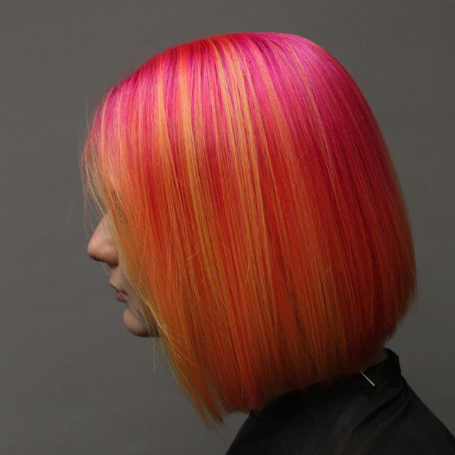 Розовая краска для волос Adore Neon Pink Adore 140 Изображение 4