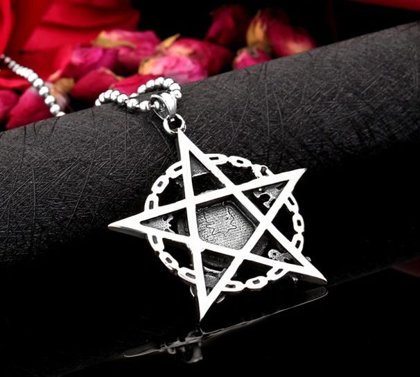  Unique Skull Pendant International BP8-101  2