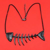 Колье Womens Fashion Hot Black Halloween Jewelry Unique Fish Bone Pendant Short 15"Necklace Girls Gif International ED46_k_bk - маленькая картинка
