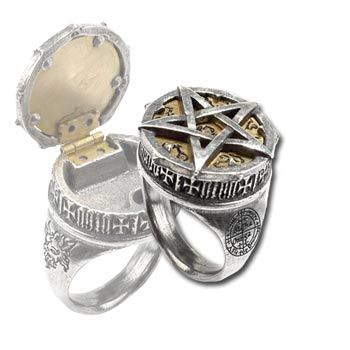  -  Thaumaturgic Poison Ring Alchemy Gothic R135  2