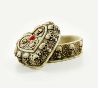  Box Heart Ivory With Skulls - 