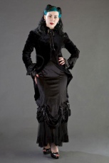  Vanity gothic victorian long skirt in black velvet - 