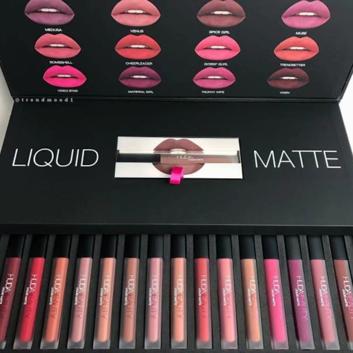   16   Red hot 16-color lip glaze set box Shenzhen Caijihui Information Technology AL-610494657824  1